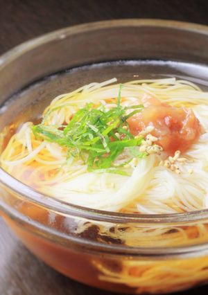 鶏味塩 de 梅と大葉風味の冷製そうめん-レシピのメイン写真