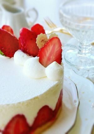 苺のヨーグルトケーキ✾フレジェ風-レシピのメイン写真