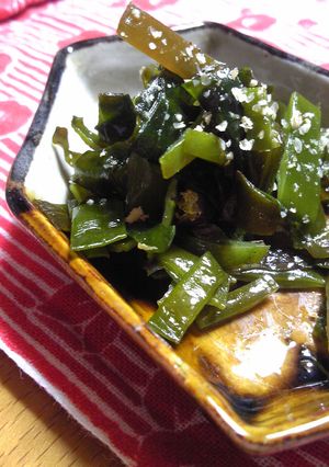 春旬◇生茎わかめの油炒め-レシピのメイン写真