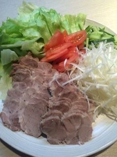 ゆで豚の野菜まきまきサラダ-レシピのメイン写真