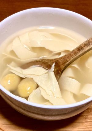 中華スイーツ！豆腐皮と銀杏の甘いスープ-レシピのメイン写真