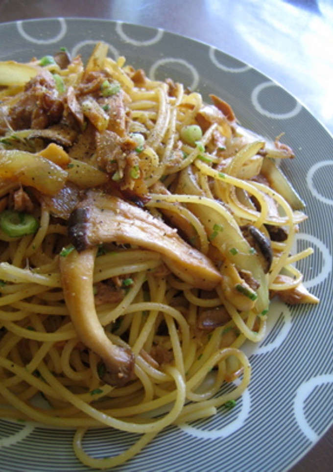 簡単♪エリンギと玉ねぎの和風パスタ-レシピのメイン写真