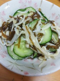 レンジで簡単!もずくの和え物-レシピのメイン写真