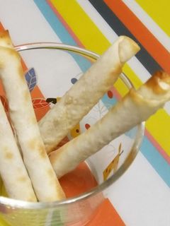 餃子の皮 de シナモンスティック-レシピのメイン写真