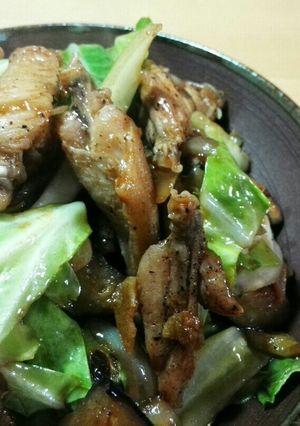 ご飯が進む！手羽中と春キャベツの中華炒め-レシピのメイン写真