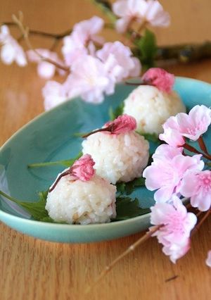桜おこわ-レシピのメイン写真