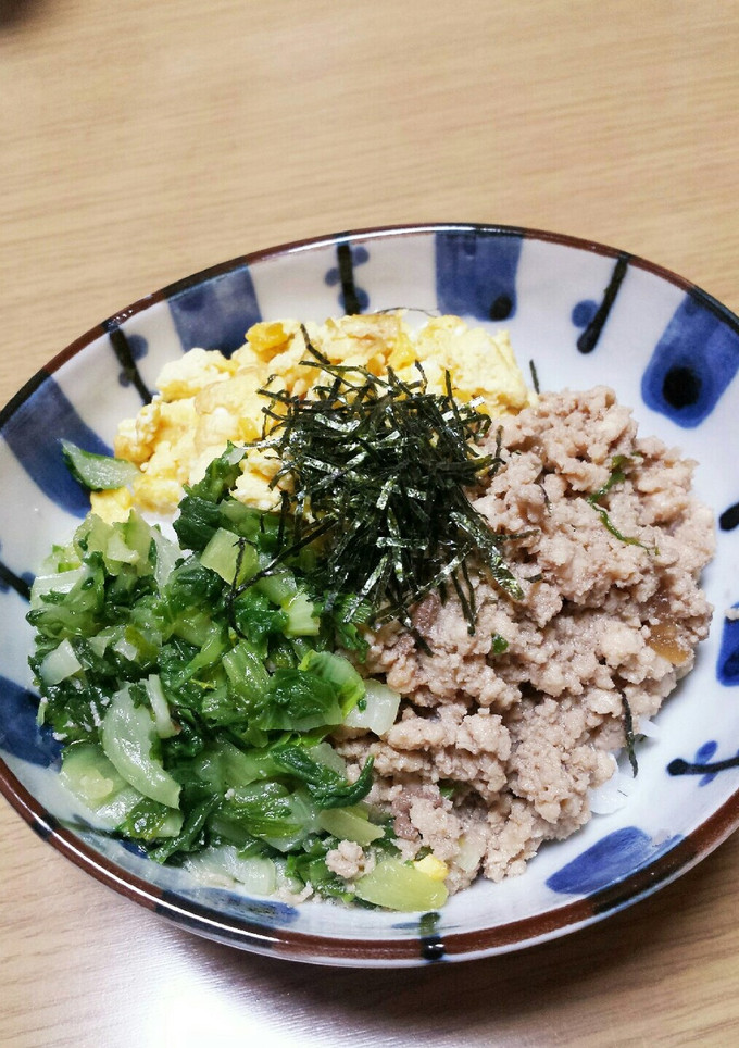 簡単！とりそぼろの三色丼♪-レシピのメイン写真