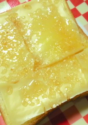 カリカリ食感の悪魔のトースト-レシピのメイン写真