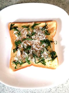 駿河湾の恵み釜揚げしらすトースト-レシピのメイン写真