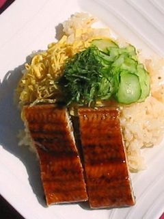 チャチャッとまぜるだけ~♪鰻寿司-レシピのメイン写真