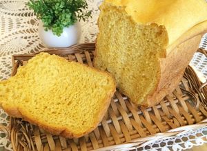 かぼちゃフレークで黄色い米粉食パン-レシピのメイン写真