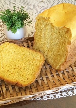 かぼちゃフレークで黄色い米粉食パン-レシピのメイン写真