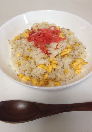 超シンプル！ゴマたまチャーハン-レシピのメイン写真