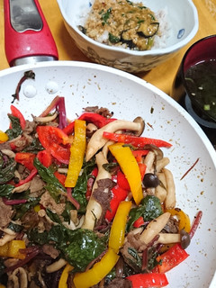 簡単カラフル牛肉のバルサミコ炒め♪-レシピのメイン写真