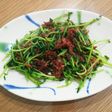 おつまみに!豆苗とコンビーフ炒め