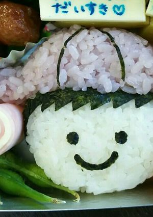 幼稚園のお弁当に♪にっこりおにぎり-レシピのメイン写真
