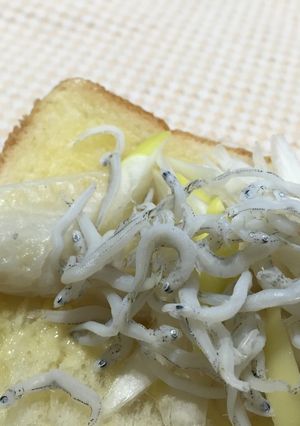 笹かまと曲がりネギのバター風味トースト-レシピのメイン写真