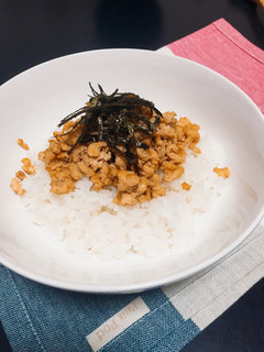 簡単☆鶏胸肉で柚子胡椒のそぼろごはん-レシピのメイン写真