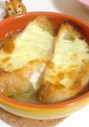 牛筋スープ活用♡オニオングラタンスープ-レシピのメイン写真