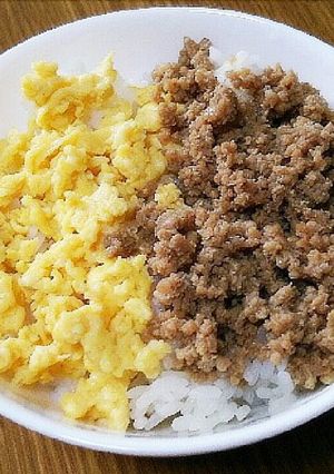 鶏そぼろ-レシピのメイン写真