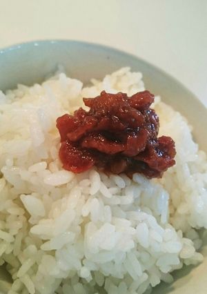 お皿まで舐めたくなる♡ご飯のお供梅干し♡-レシピのメイン写真