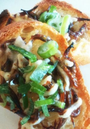 兵庫春の味覚☆いかなごの釘煮トースト-レシピのメイン写真