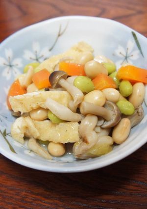 お弁当に♪大豆・枝豆・にんじんの煮物-レシピのメイン写真