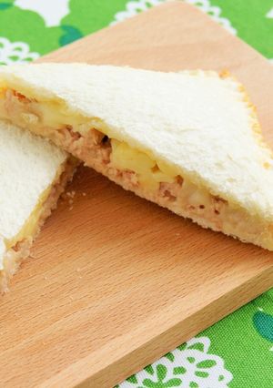 簡単ホットサンド☆ツナにはわさびだら！-レシピのメイン写真