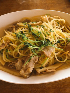 豆苗と豚バラの柚子胡椒パスタ-レシピのメイン写真