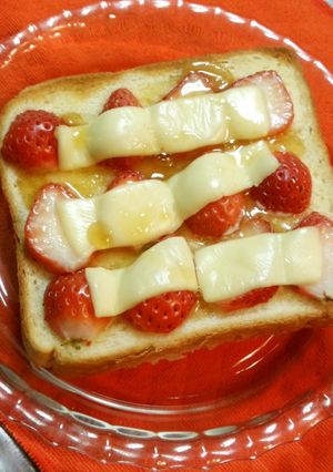 苺とチーズのハニートースト-レシピのメイン写真