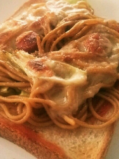 イタリアン風やきそばトースト-レシピのメイン写真