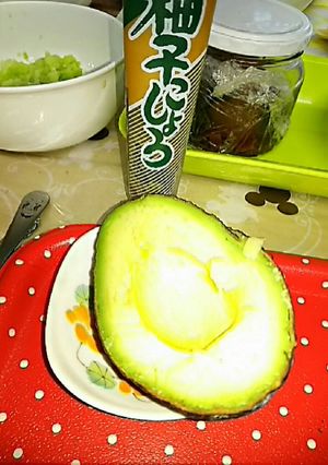 すぐ食べたい！！アボカド柚子胡椒マヨ-レシピのメイン写真