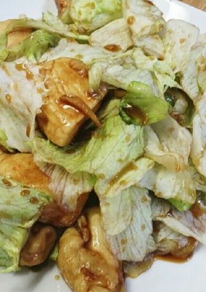 鶏胸肉とレタスのオイスター生姜炒め-レシピのメイン写真