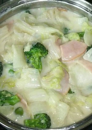 簡単☆白菜とブロッコリーのクリーム煮-レシピのメイン写真