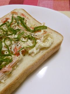 しらすとカニカマのトースト-レシピのメイン写真