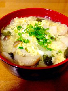 はんぺん入りフワフワ食べるかき玉スープ-レシピのメイン写真