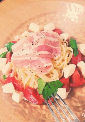 完熟トマトとモッツァレラの冷製パスタ-レシピのメイン写真