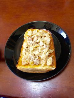 簡単りんごジャムクリチ蜂蜜和えトースト-レシピのメイン写真