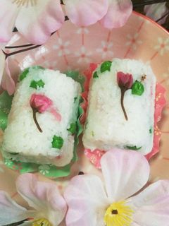 ♪おこわ♪桜とグリーンピース-レシピのメイン写真