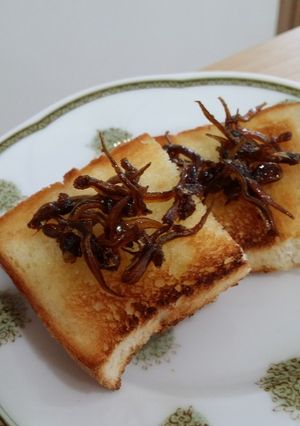 いかなごの釘煮トースト-レシピのメイン写真
