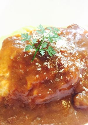 カレーのリメイク！卵1つで半熟オムライス-レシピのメイン写真
