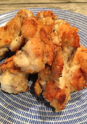鶏手羽元の炒め揚げ。クレイジーソルト味-レシピのメイン写真