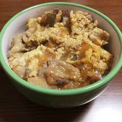 รูปของ フライパンで20分！簡単★豚の卵とじ丼