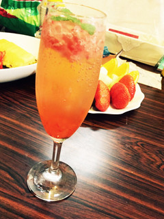 ローズシロップのノンアルコールカクテル-レシピのメイン写真