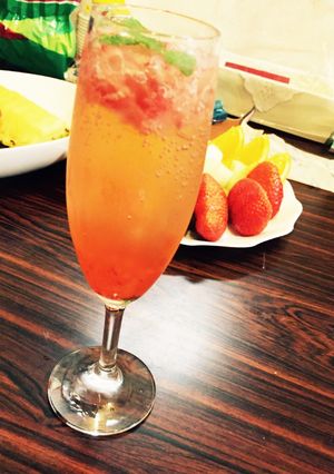 ローズシロップのノンアルコールカクテル-レシピのメイン写真