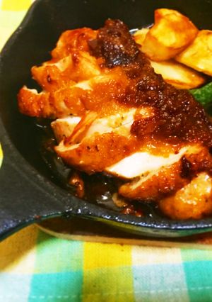 スキレットで簡単♪鳥のレモン風味香草焼き-レシピのメイン写真
