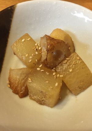 お弁当に◎コロコロ大根と竹輪のごま煮-レシピのメイン写真