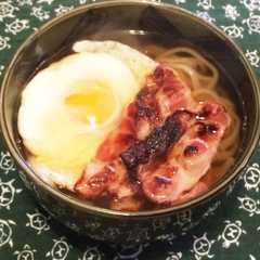 รูปของ ベーコンエッグうどん