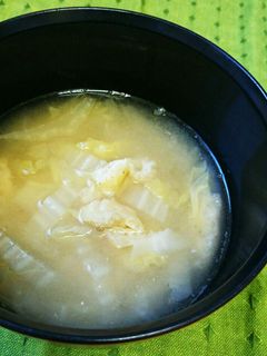白菜と油揚げの味噌汁-レシピのメイン写真