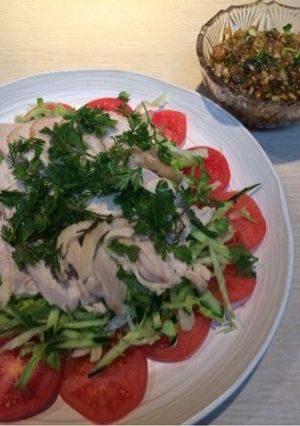 パクチー香る鶏胸肉のサラダ-レシピのメイン写真